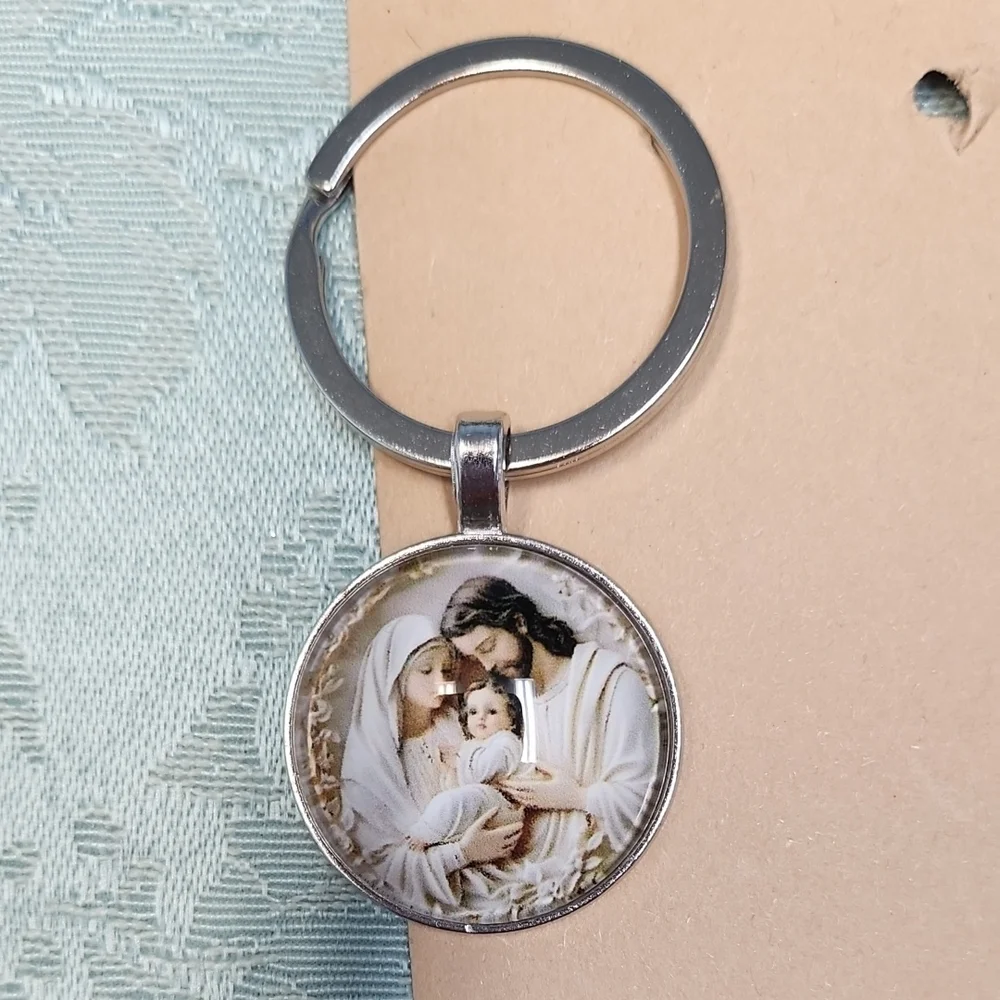 **HALF PRICE**Holy Family Keychain!